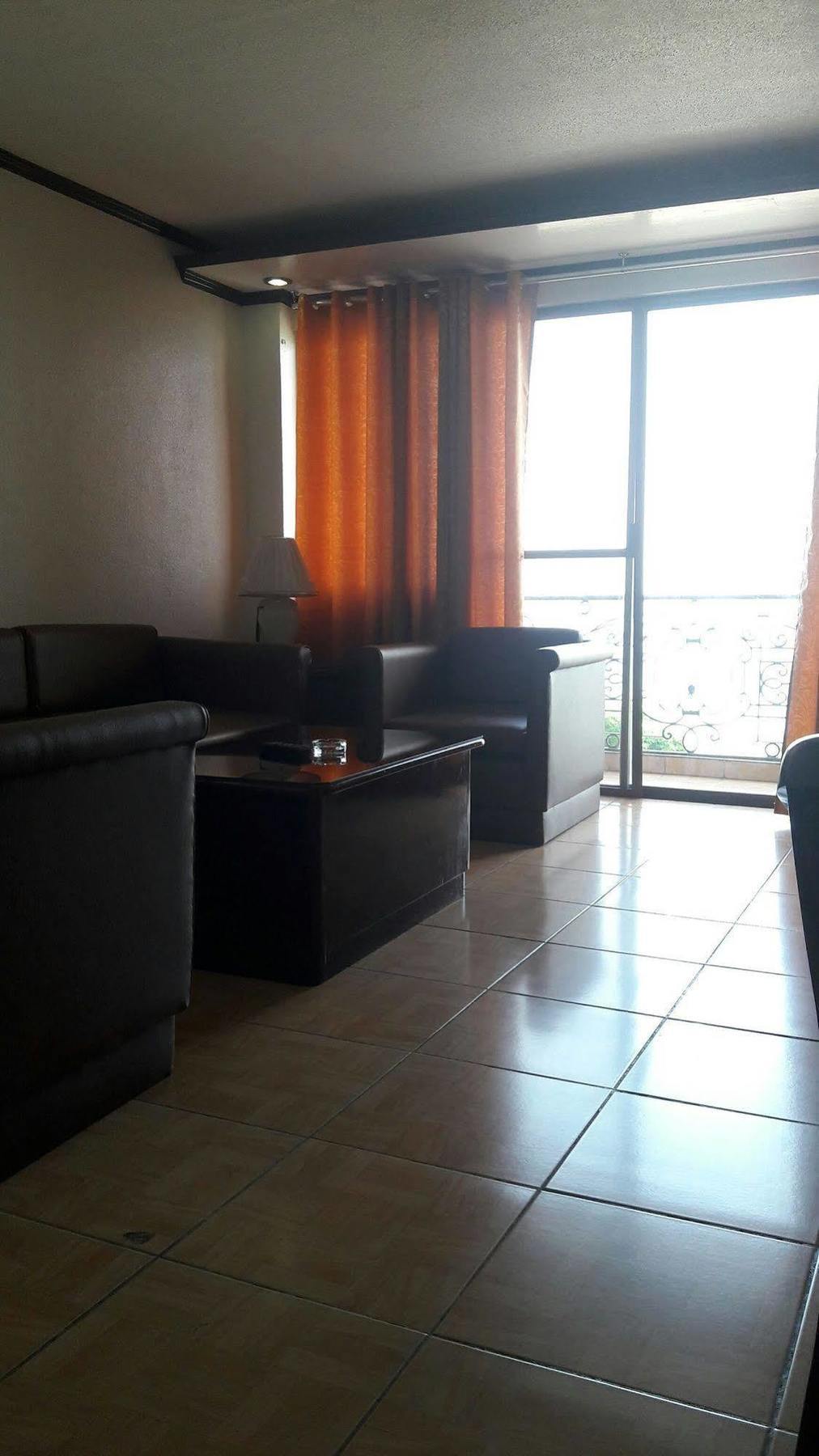 Don Felipe Hotel Ormoc Eksteriør bilde